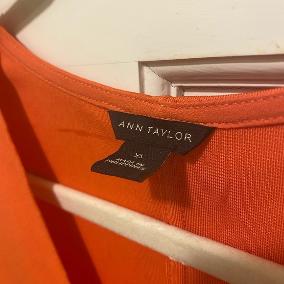 Salmon Ann Taylor tank top - Picture 3 of 5